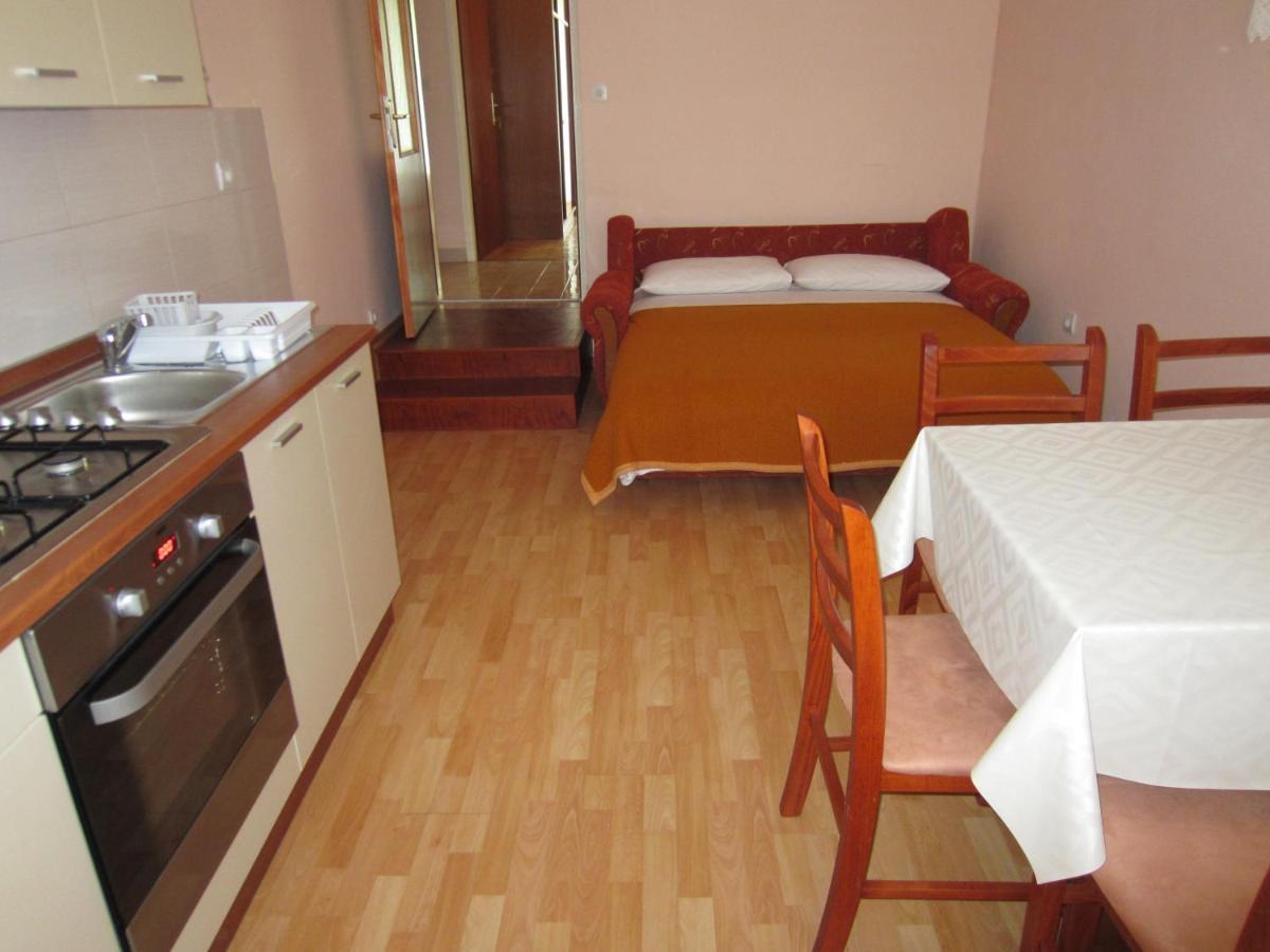 Ivic Apartments Vodice Croatia Exterior photo