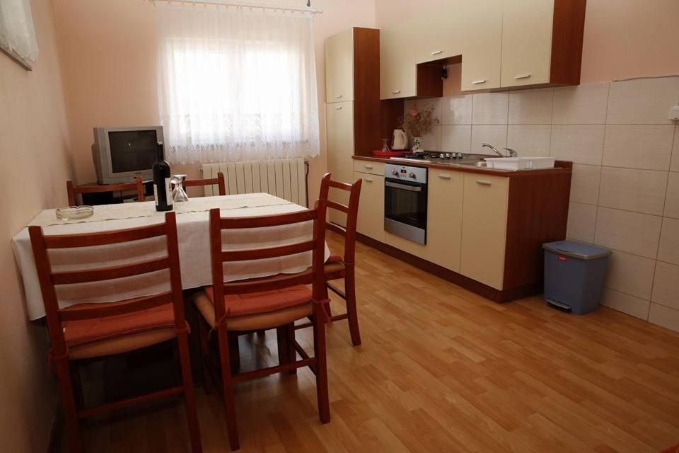 Ivic Apartments Vodice Croatia Exterior photo